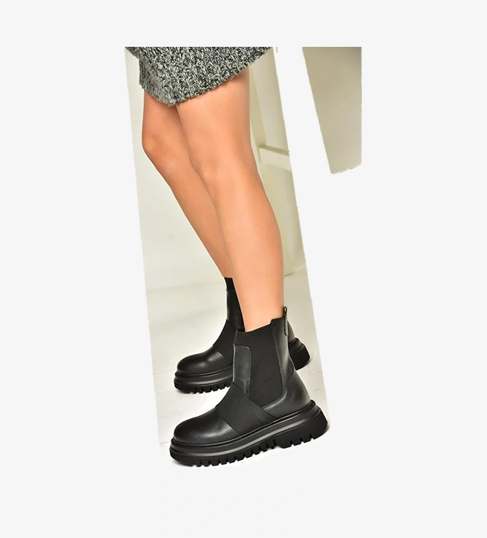 Fox Shoes T3121019 Siyah Kadın Bot model görseli