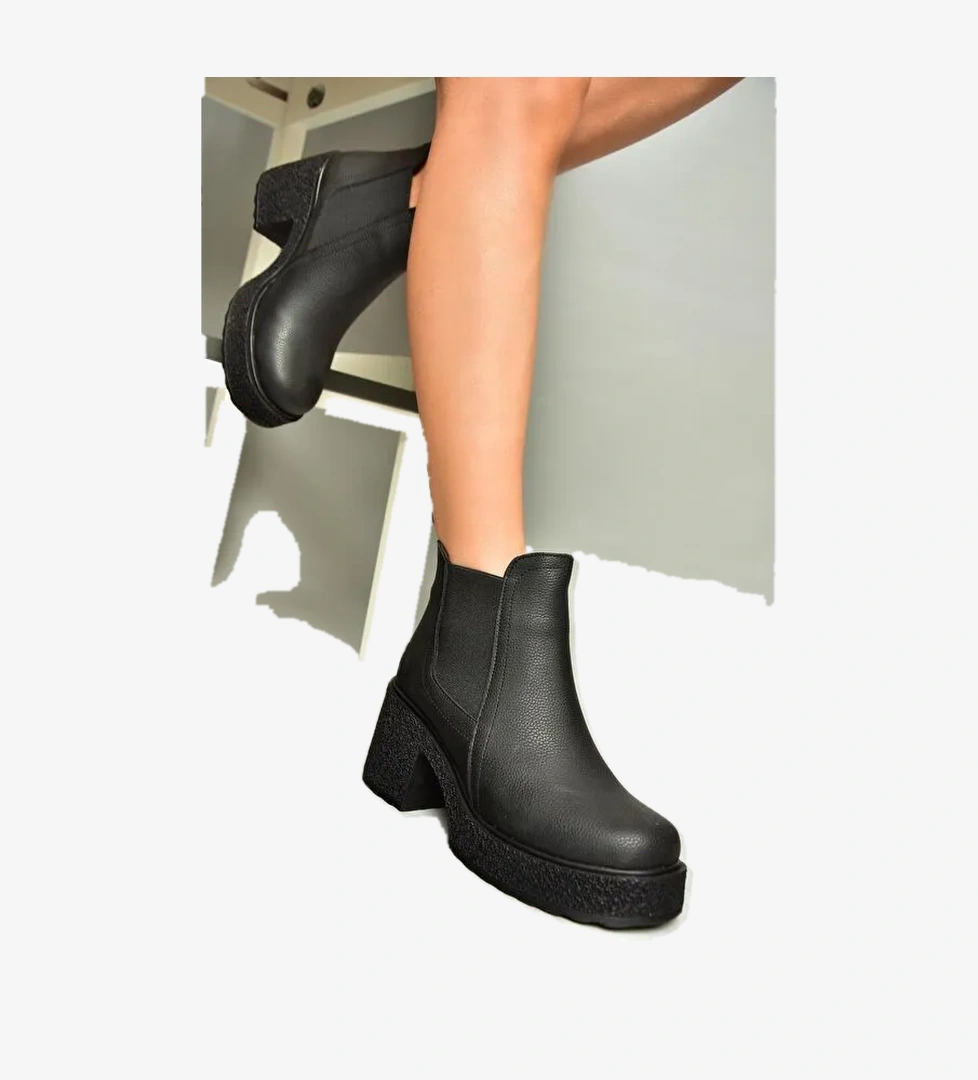 T9962200 Siyah Kadın Bot