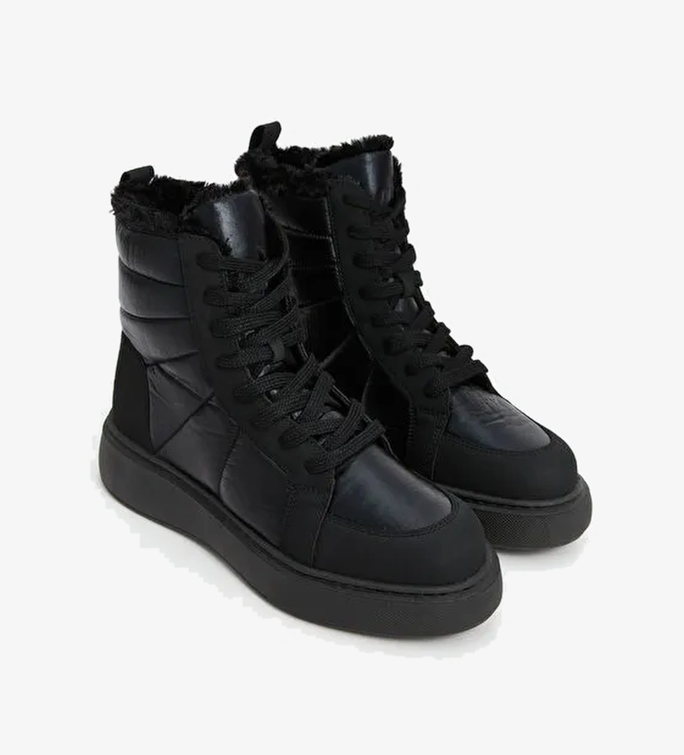 Bağcıklı Kadın Kar Botu - Görsel 1