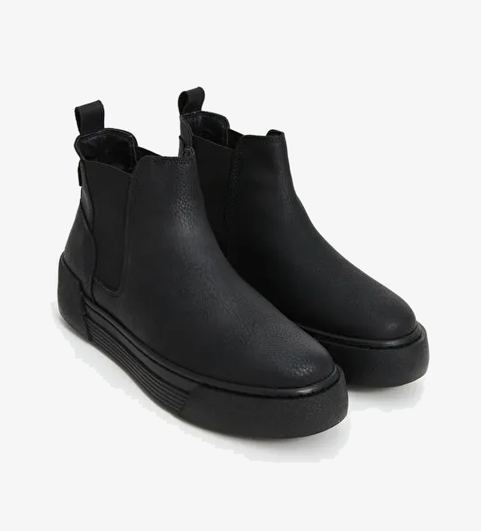 Chekich Deri Görünümlü Erkek Bot model görseli