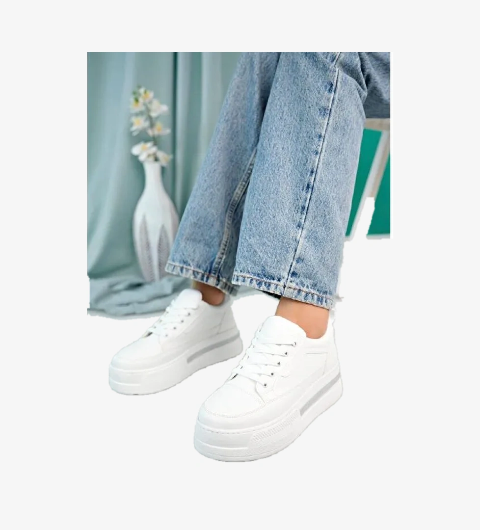 Zima Tabanı Taş Detaylı Kalın Taban Bağcıklı Kadın Sneaker - Görsel 1