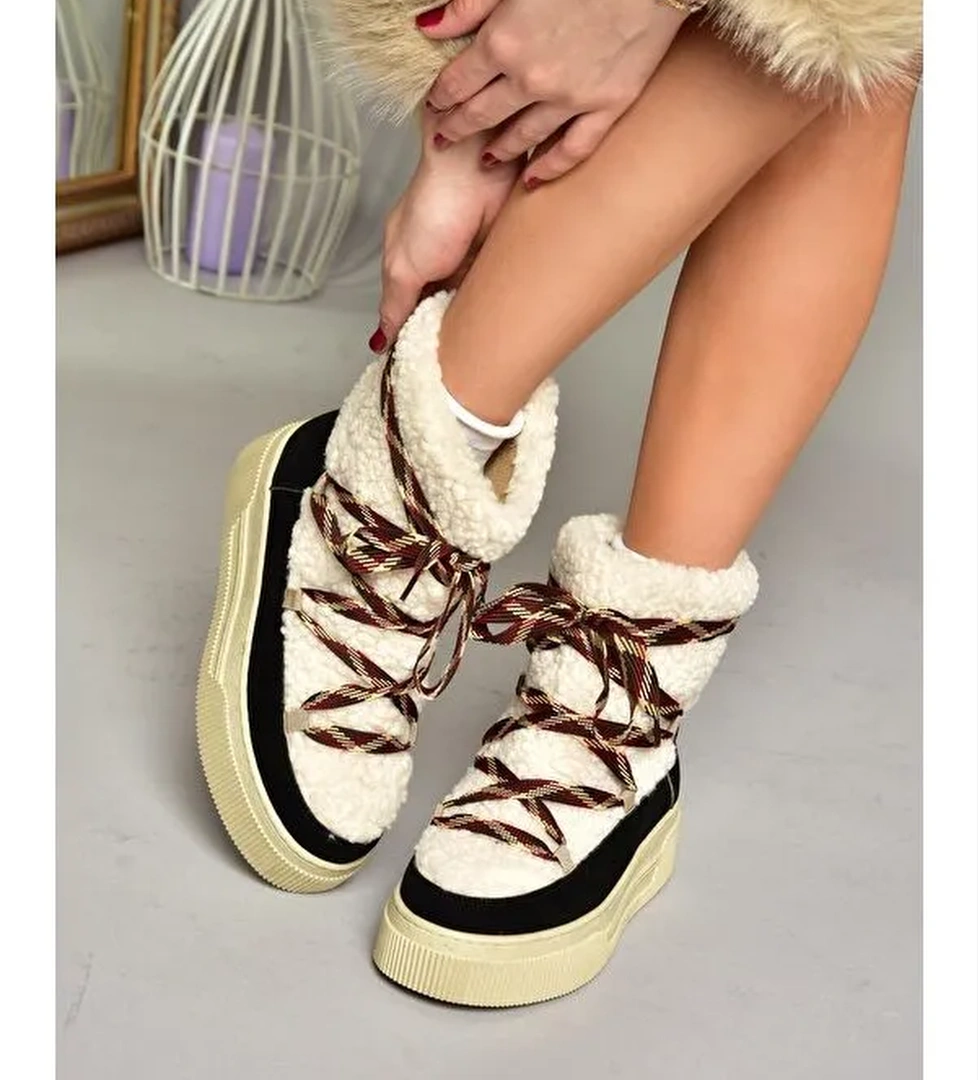 Fox Shoes T4765007 Taba Siyah Kadın Bot model görseli