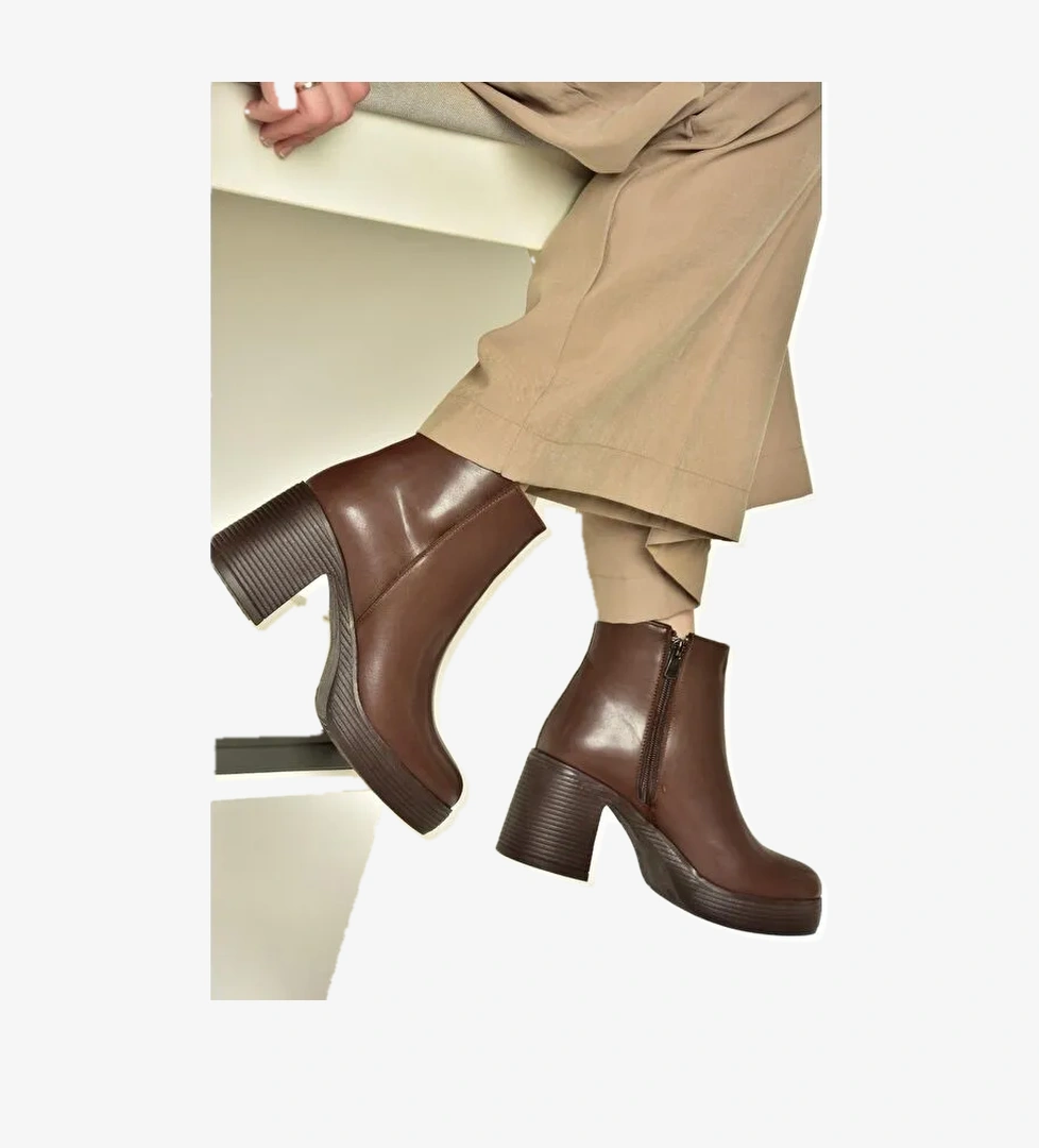 T8201974 Kahverengi Kadın Bot - Görsel 1