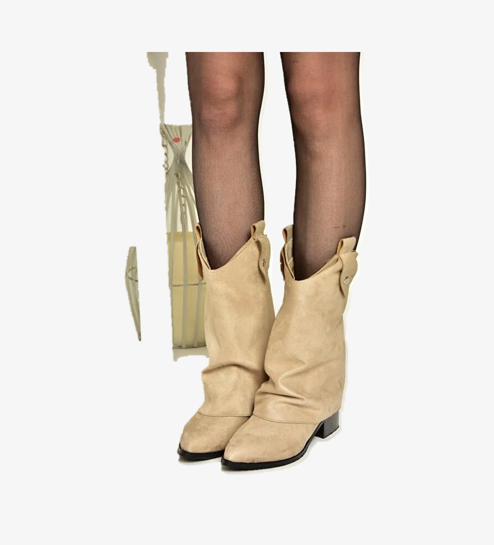 T7239722 Bej Kadın Bot