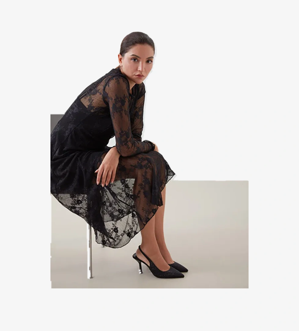 Sivri Burunlu Taş Detaylı Kadın Topuklu Ayakkabı - Görsel 1