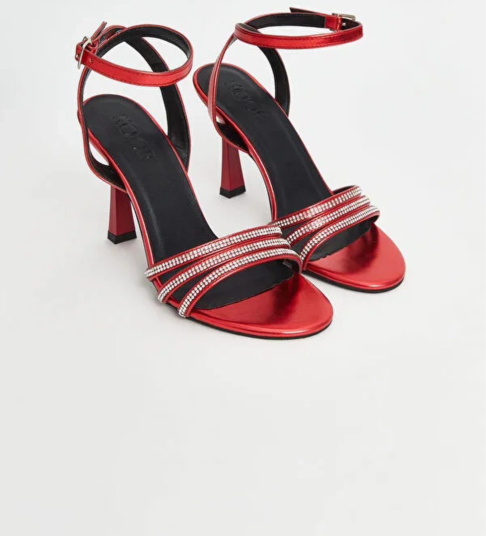 Koor Taş Detaylı Kadın Topuklu Ayakkabı model görseli