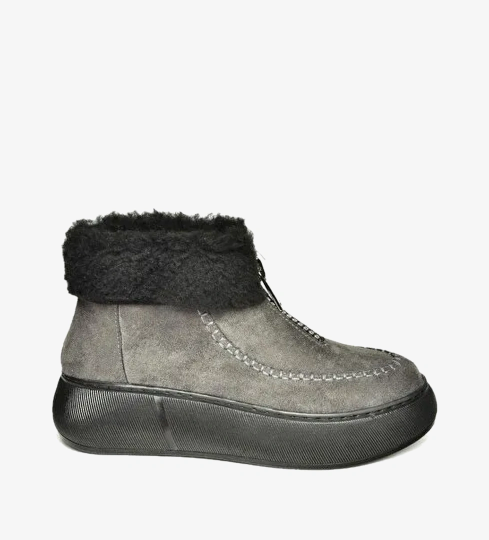 Fox Shoes Bot