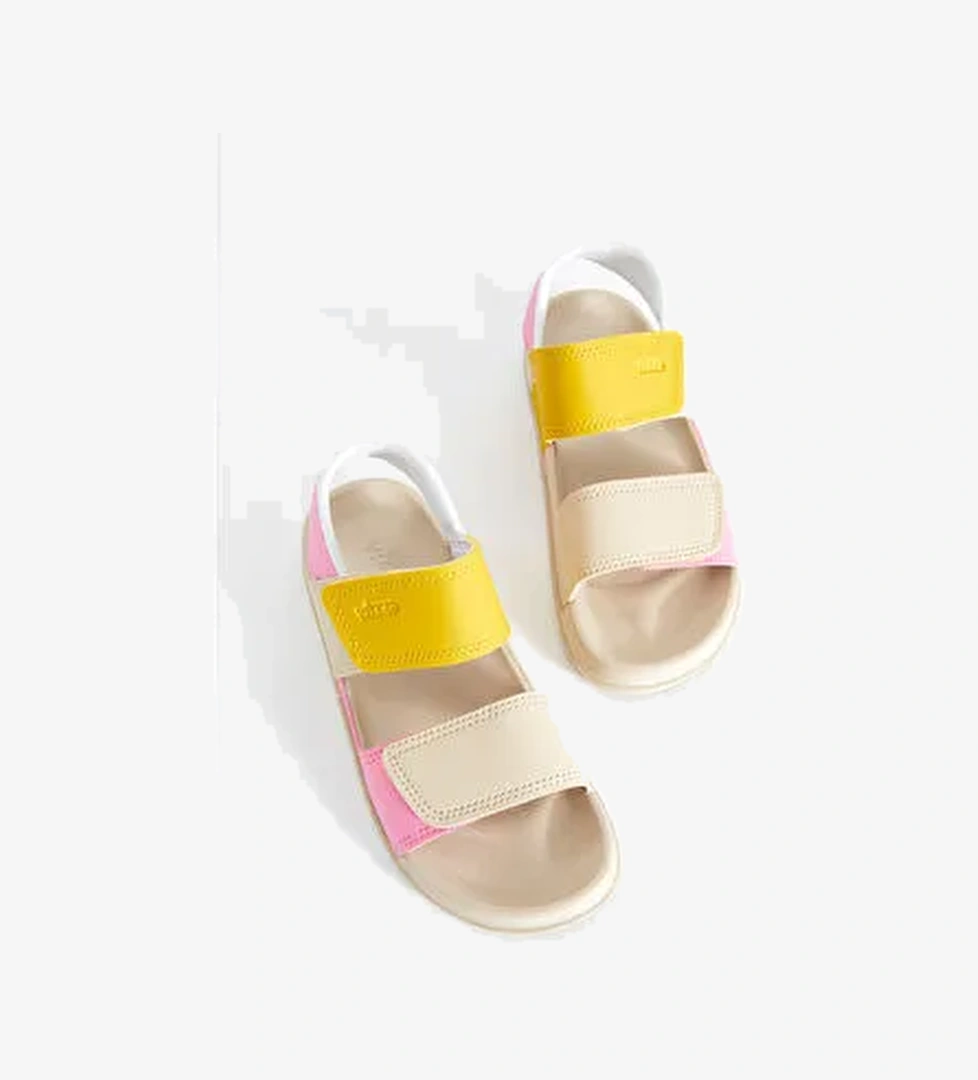 Krixi Hafif Kız Bebek Bej Sandalet - Görsel 1