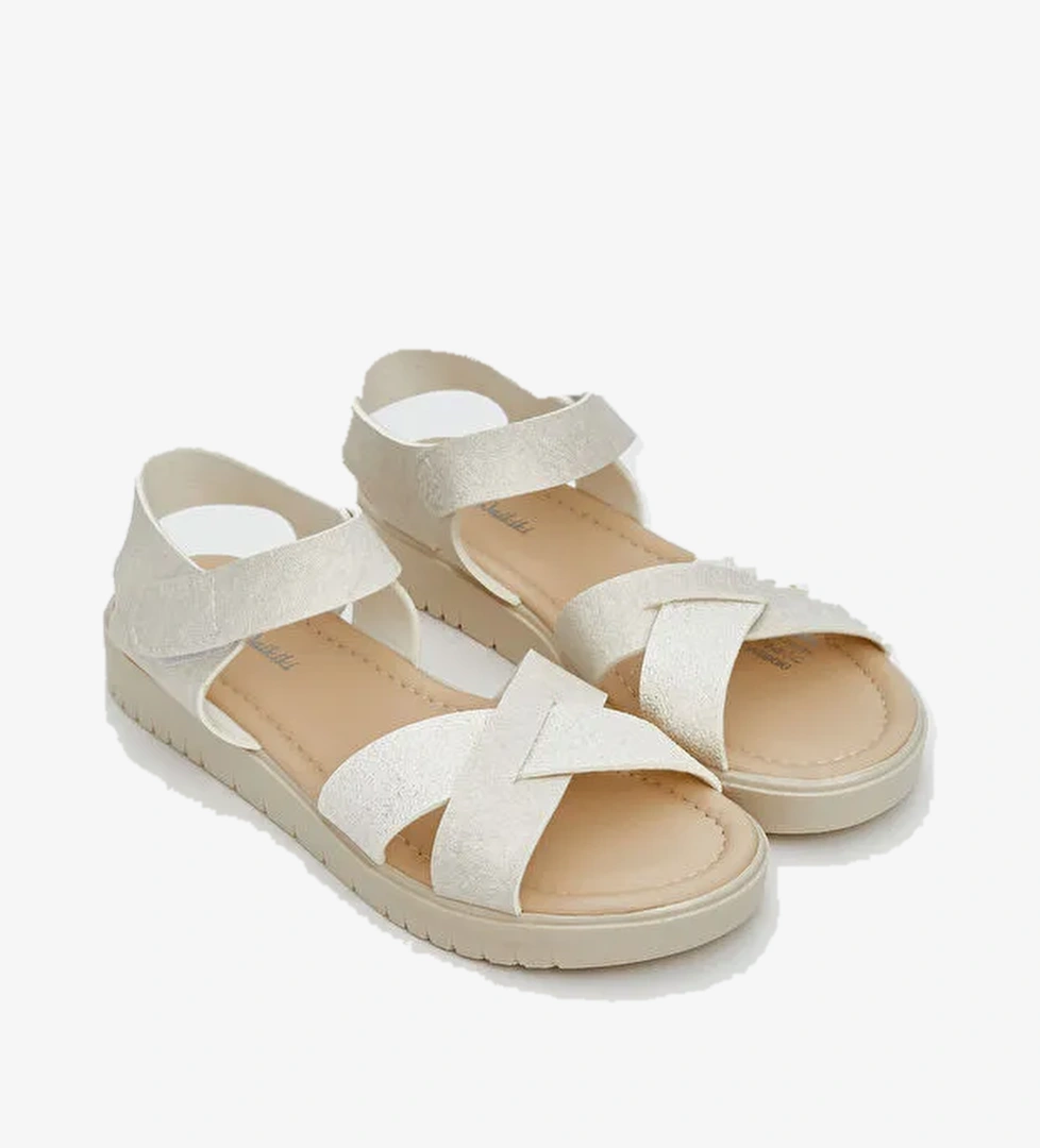 Bilekten Bağlamalı Kız Çocuk Sandalet - Görsel 1