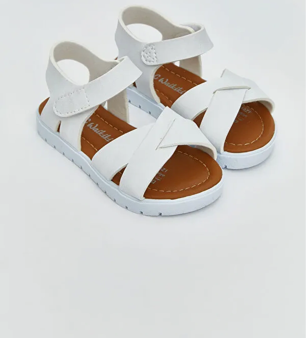 Çapraz Bantlı Kız Bebek Sandalet