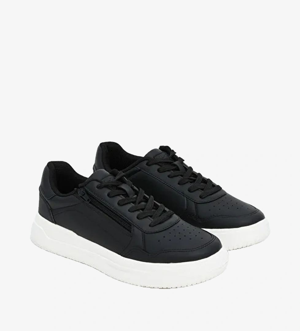 Letoon Bağcıklı Erkek Spor Ayakkabı model görseli