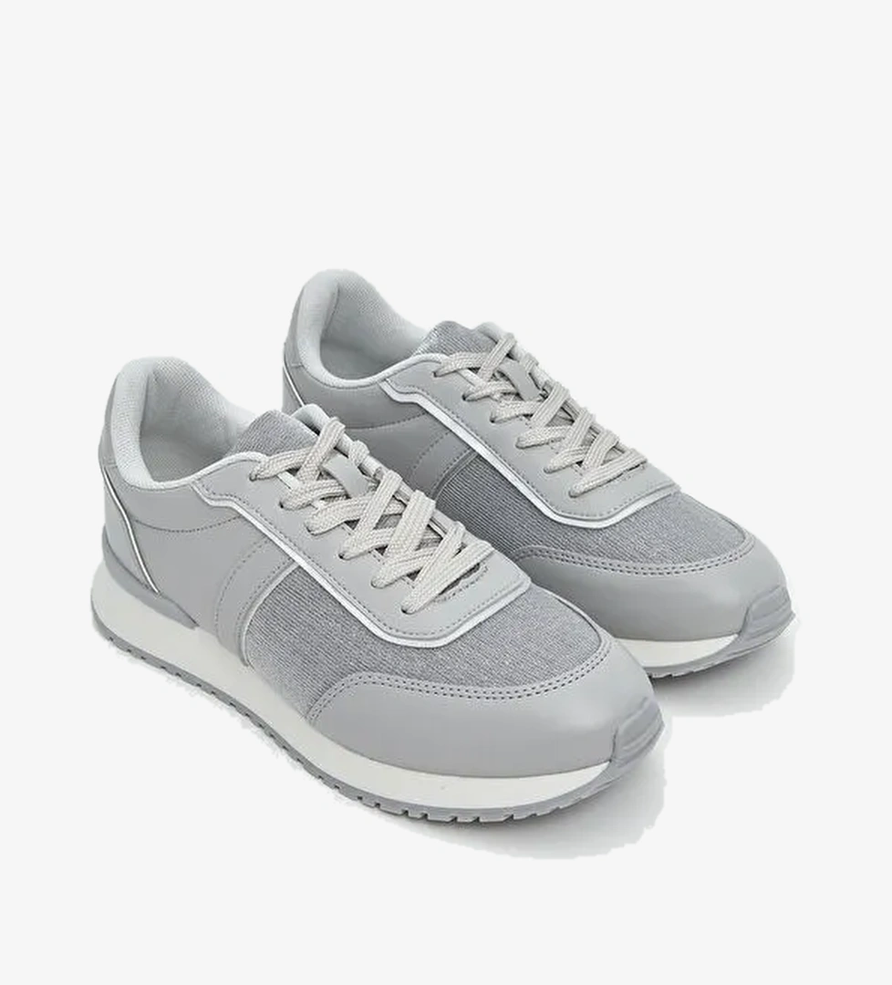 Bağcıklı Kadın Spor Ayakkabı - Görsel 1