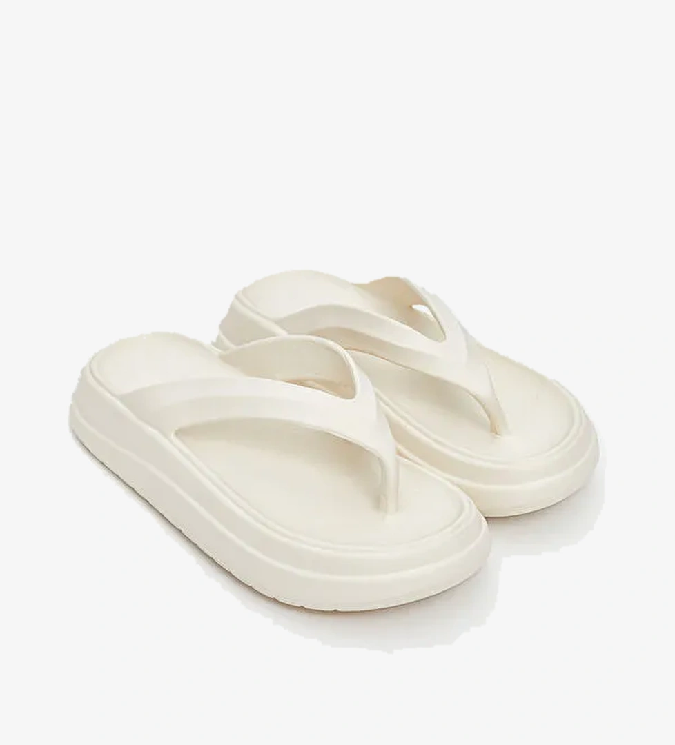 Parmak Arası Kadın Terlik