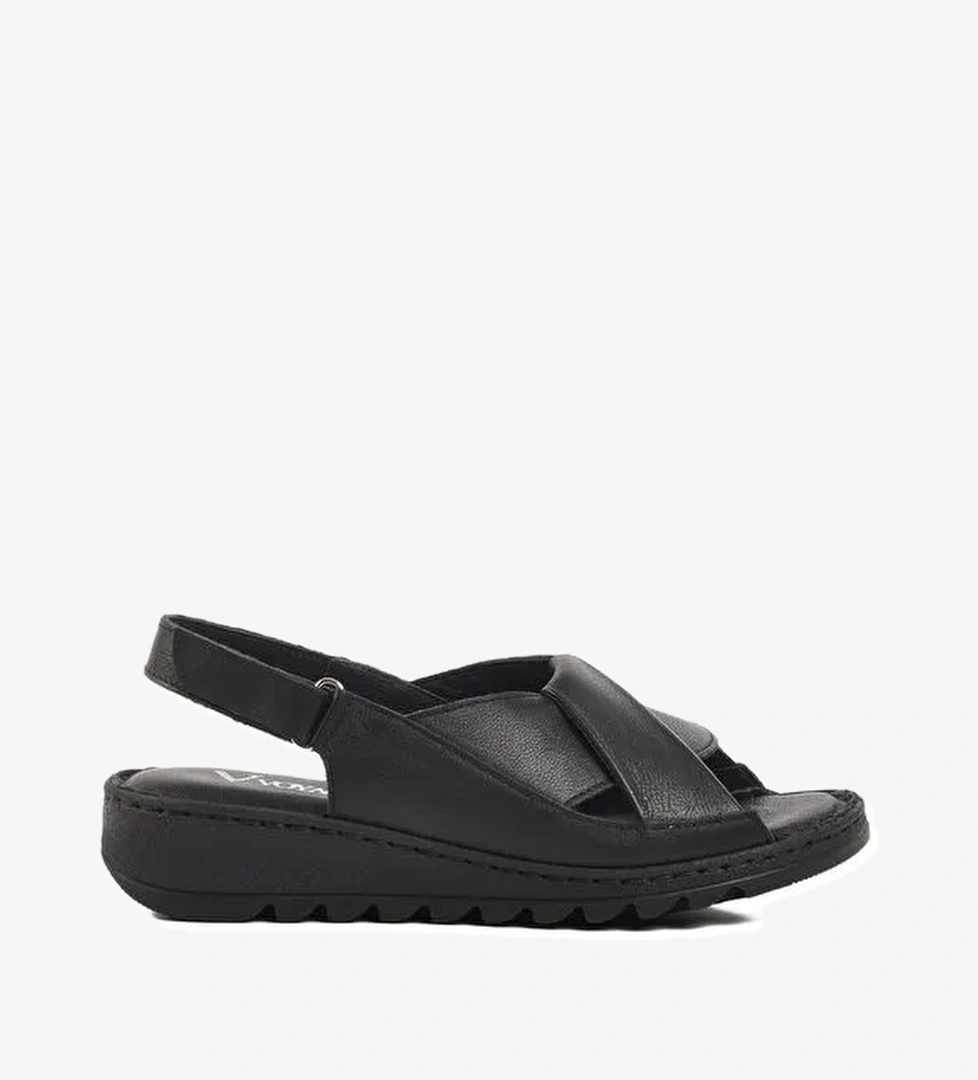 Siyah Hakiki Deri Cırtlı Kadın Sandalet Z265 Z - Görsel 1