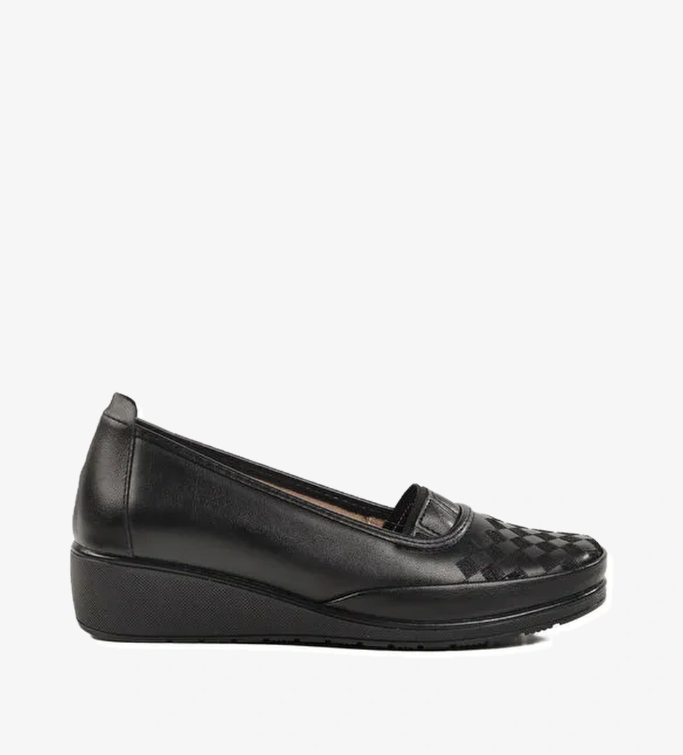 Siyah Hakiki Deri Kadın Casual Ayakkabı 212 Z - Görsel 1