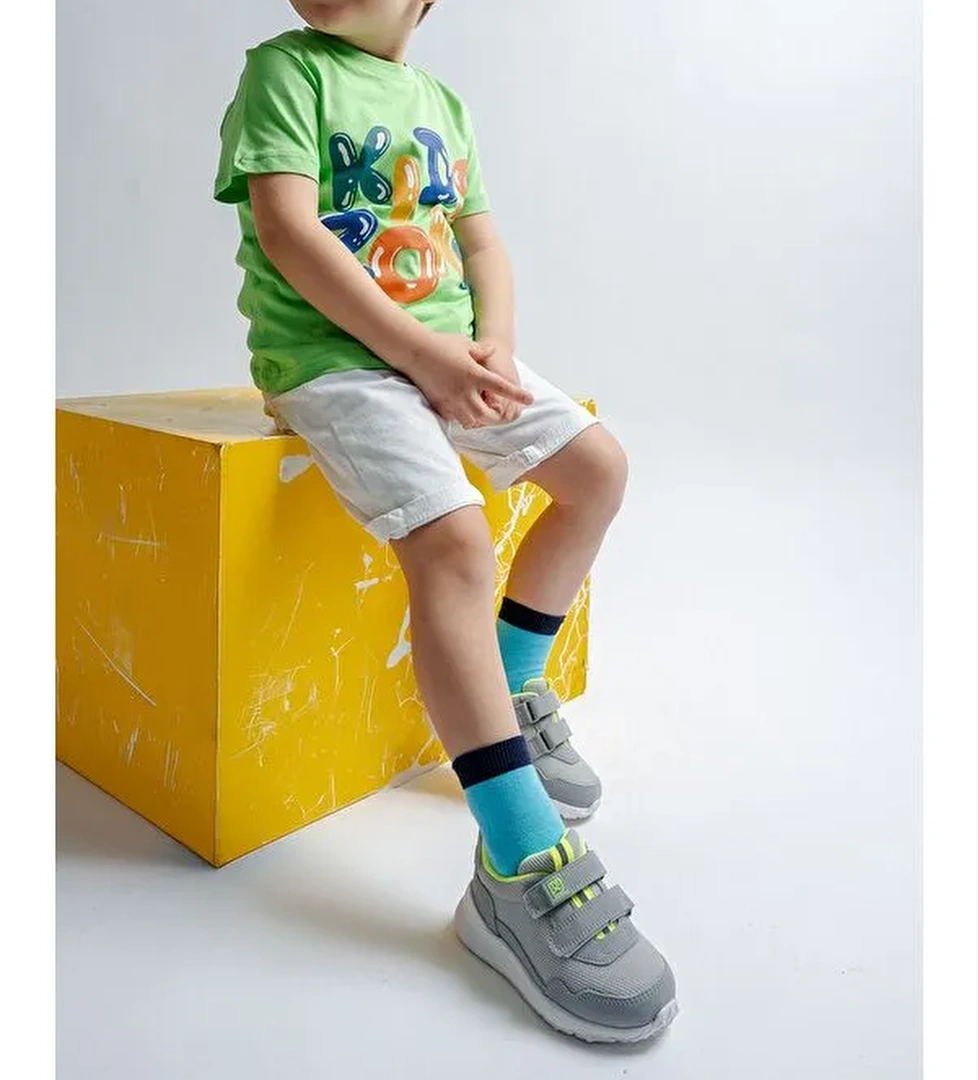 Erkek Çocuk Gri Spor Ayakkabı