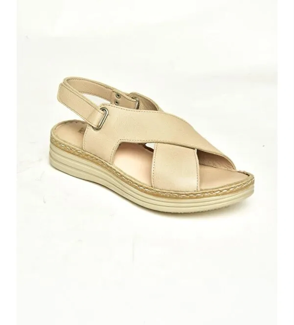 U5552405 Bej Kadın Sandalet