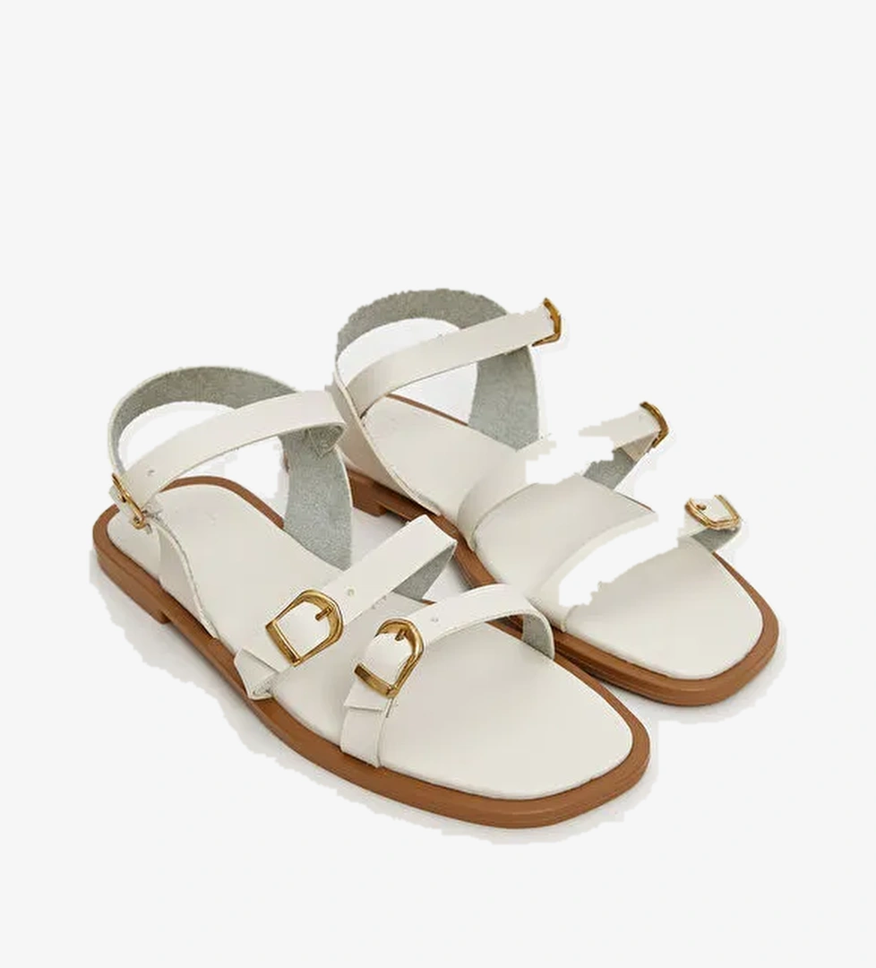 Deri Görünümlü Kadın Sandalet - Görsel 1