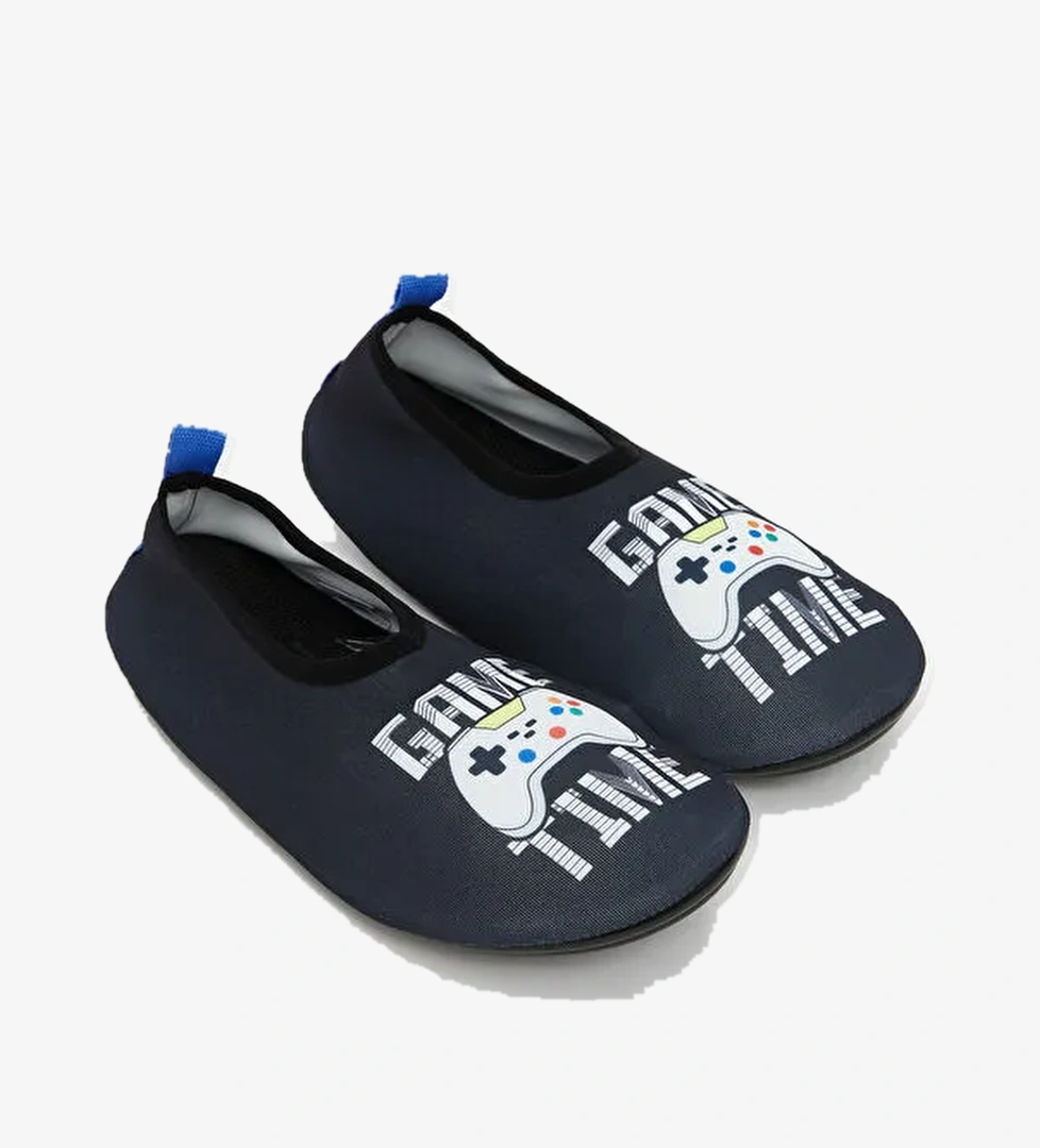 Lcw Steps Game Over Baskılı Erkek Çocuk Deniz Ayakkabısı model görseli