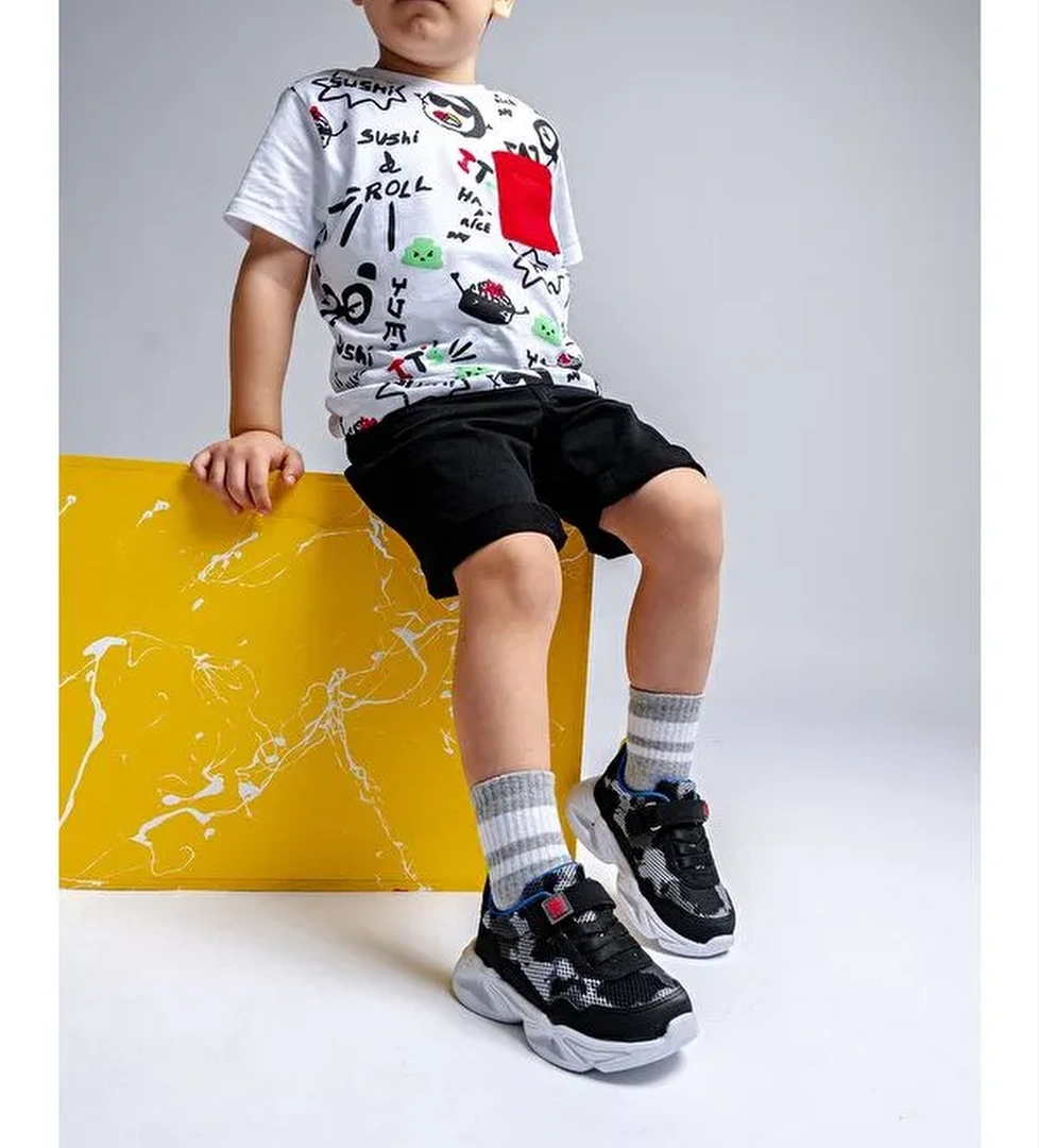 Erkek Çocuk Siyah Işıklı Spor Ayakkabı