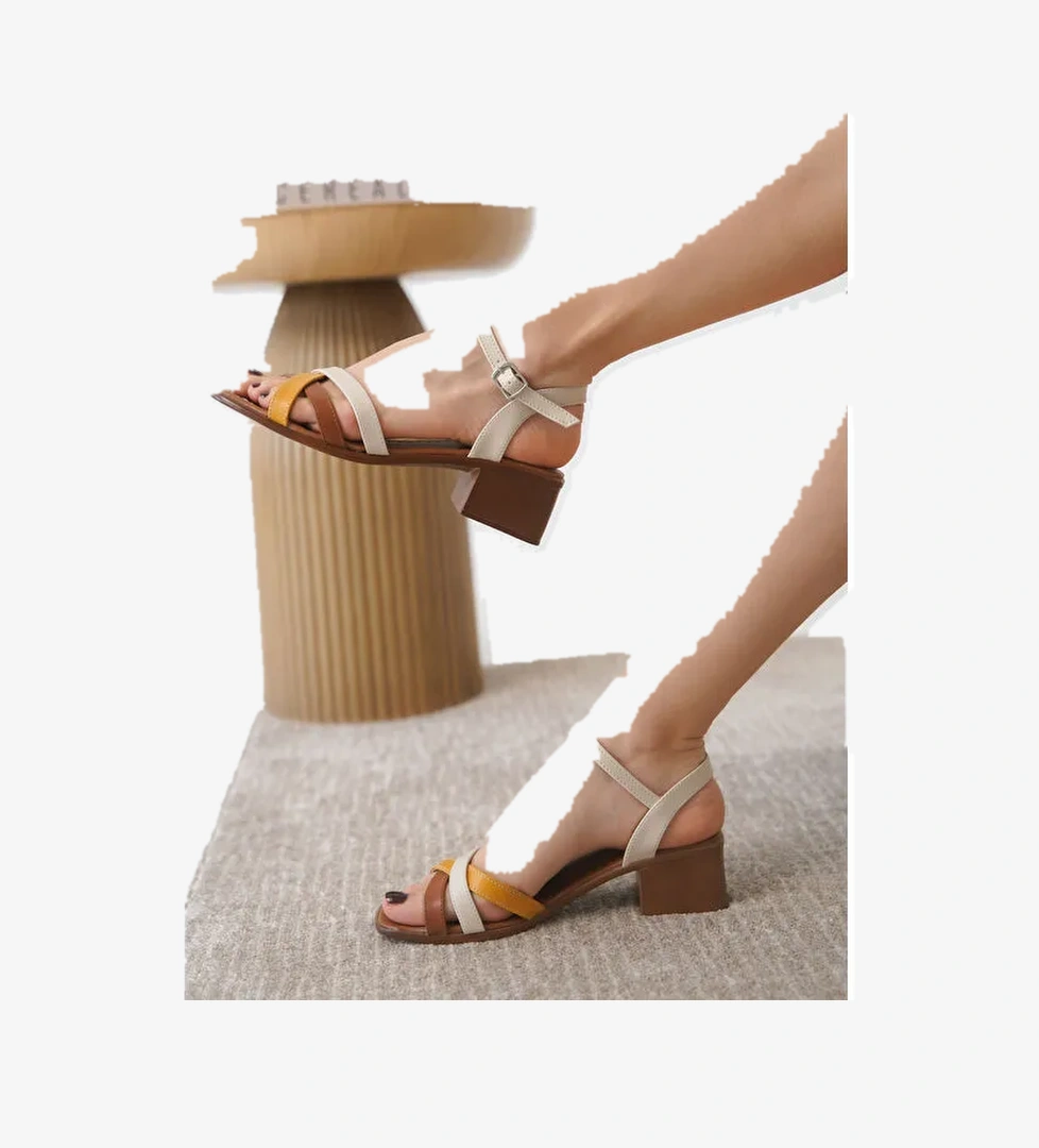 D1625 Günlük Ortopedik Kadın Topuklu Ayakkabı