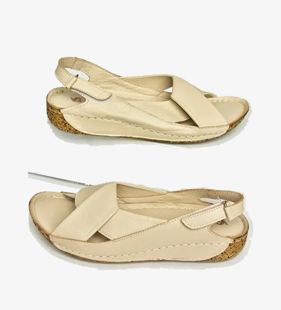 U5550610 Bej Kadın Sandalet