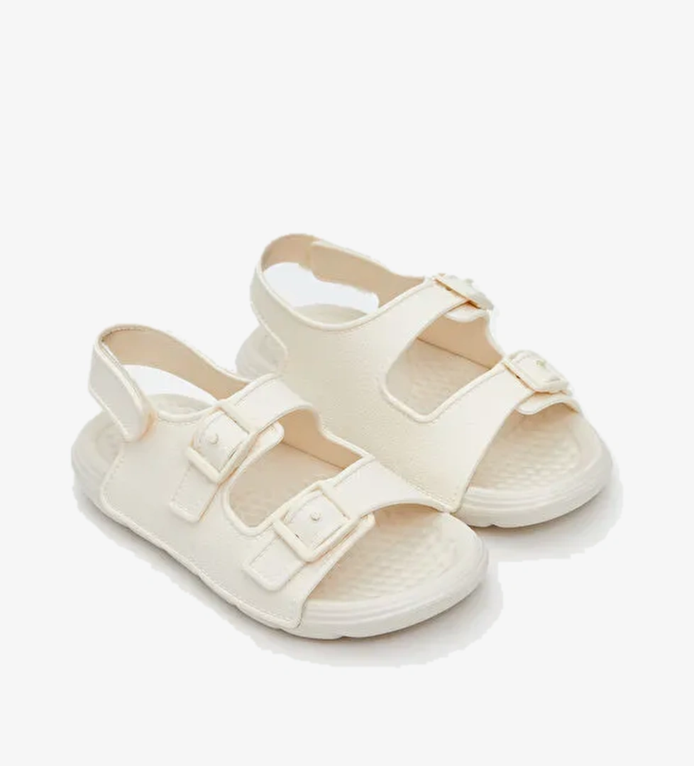 Cırt Cırtlı Kız Çocuk Sandalet