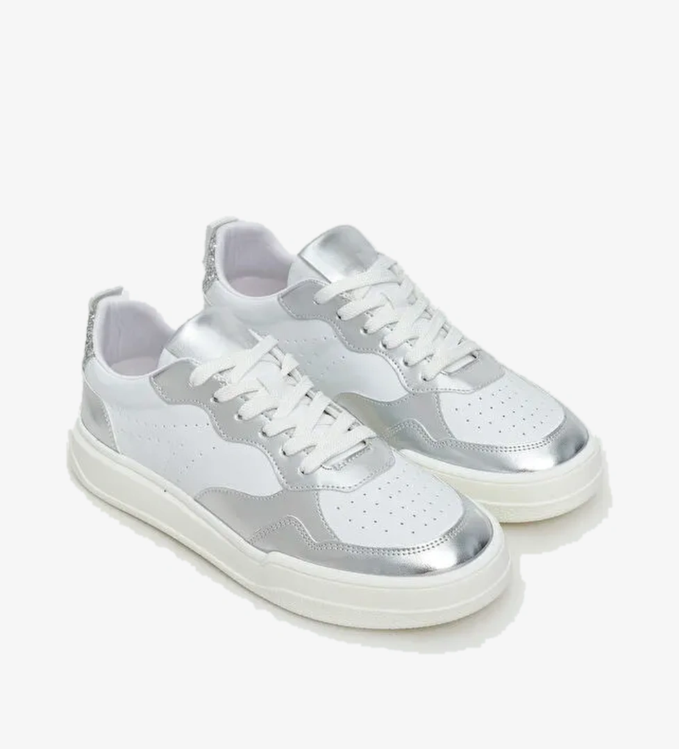 Bağcıklı Kadın Spor Ayakkabı - Görsel 1