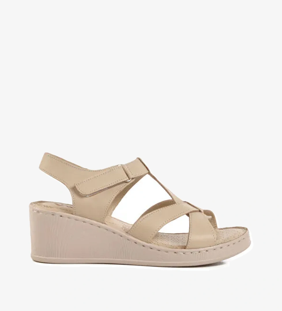 Bej Hakiki Deri Kadın Sandalet 9200 Z