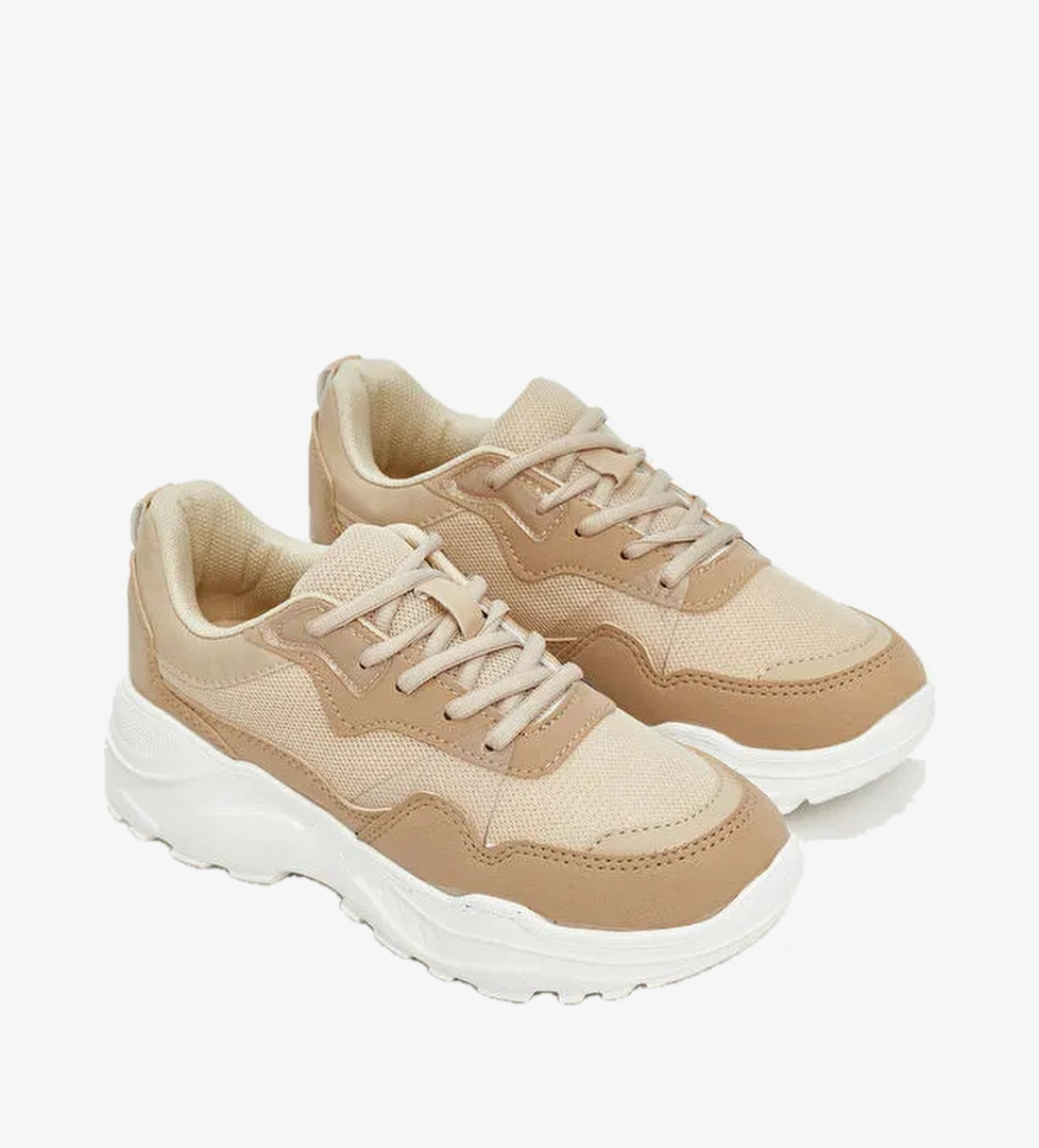 Bağcıklı Kadın Spor Ayakkabı - Görsel 1