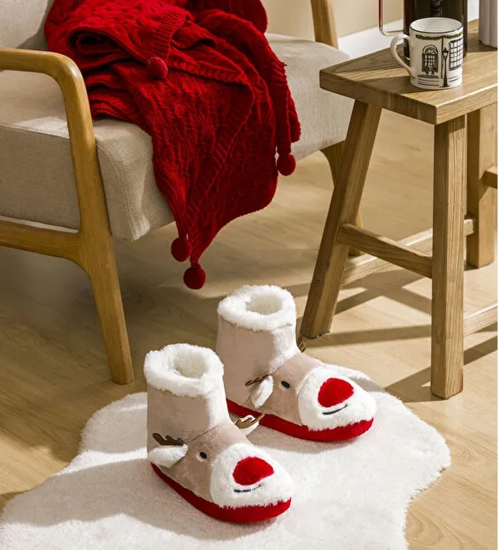 Geyik Figürlü Kadın Ev Botu - Görsel 1