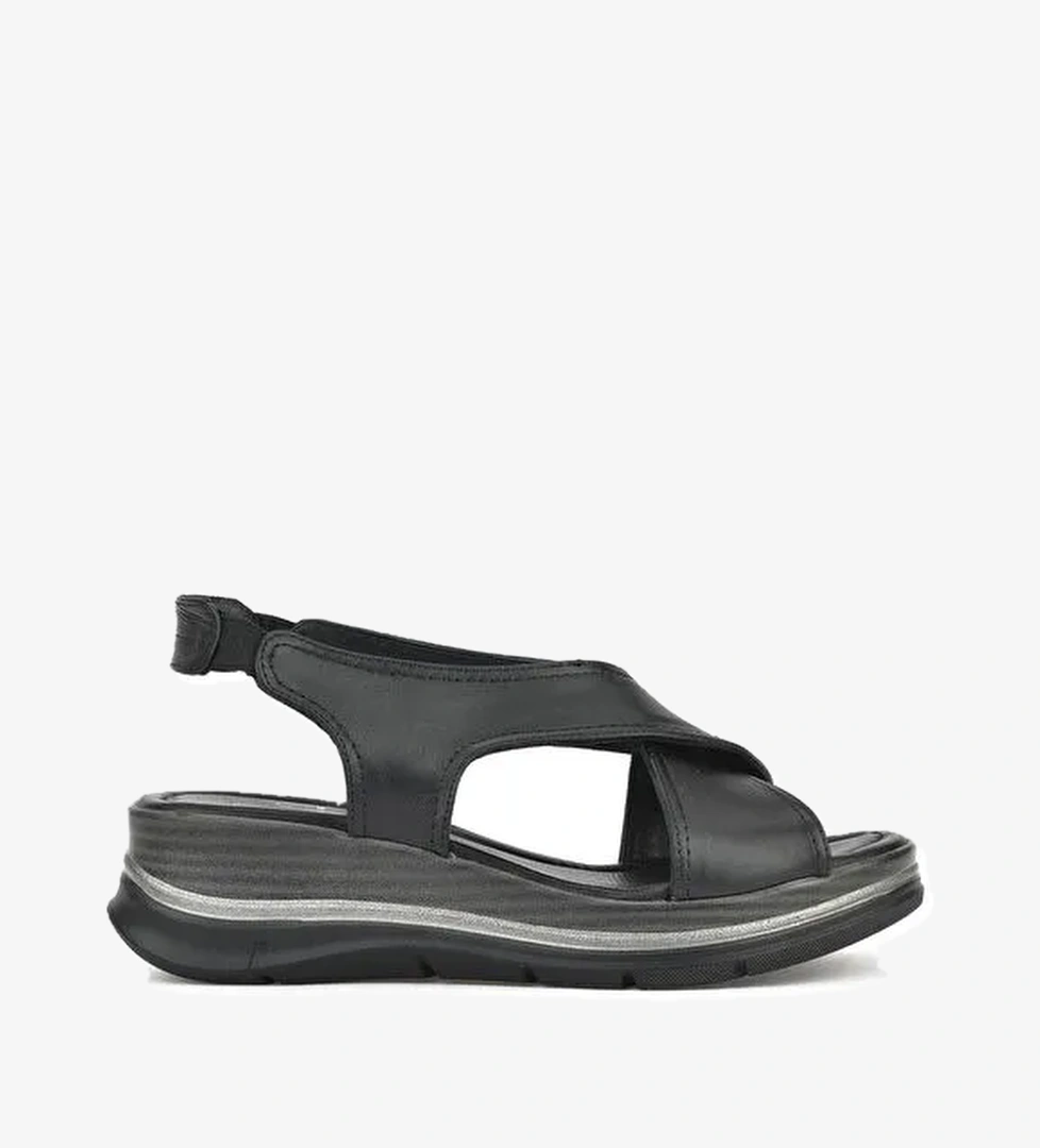 Kadın Hakiki Deri Dolgu Topuk Sandalet 1511020Z2562 Siyah