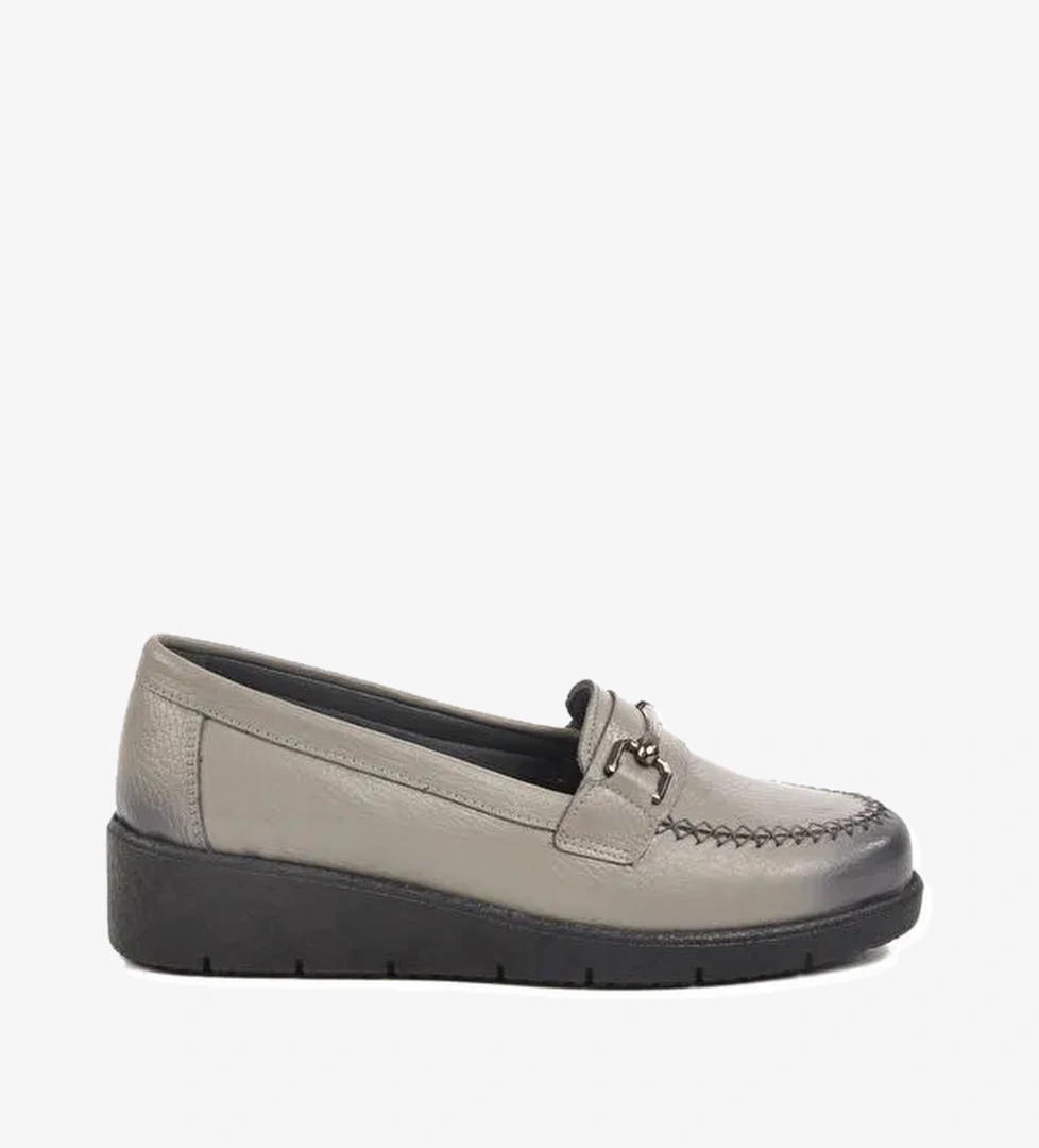 Ayakmod Gri Hakiki Deri Kadın Casual Ayakkabı Bb095 Z model görseli