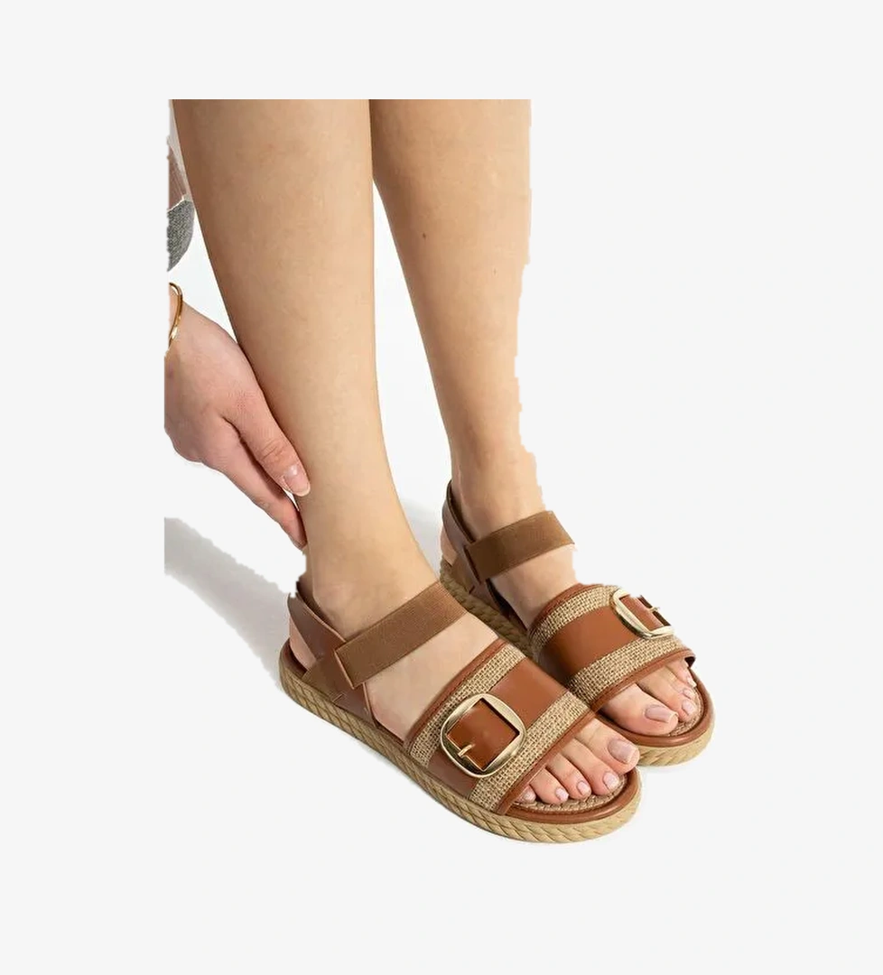 Rosa Hasır Detaylı Tokalı Kadın Sandalet