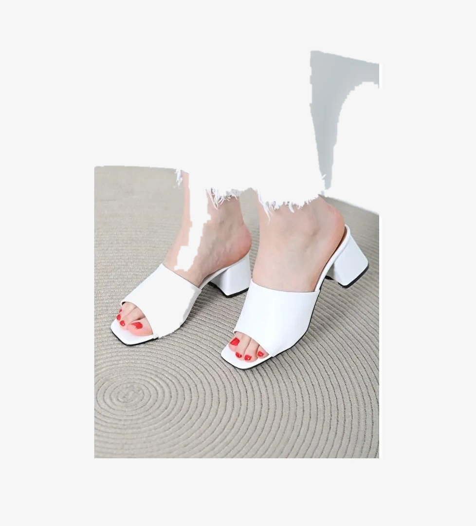 Tofisa Kadın Beyaz Topuklu Terlik - 27153 model görseli