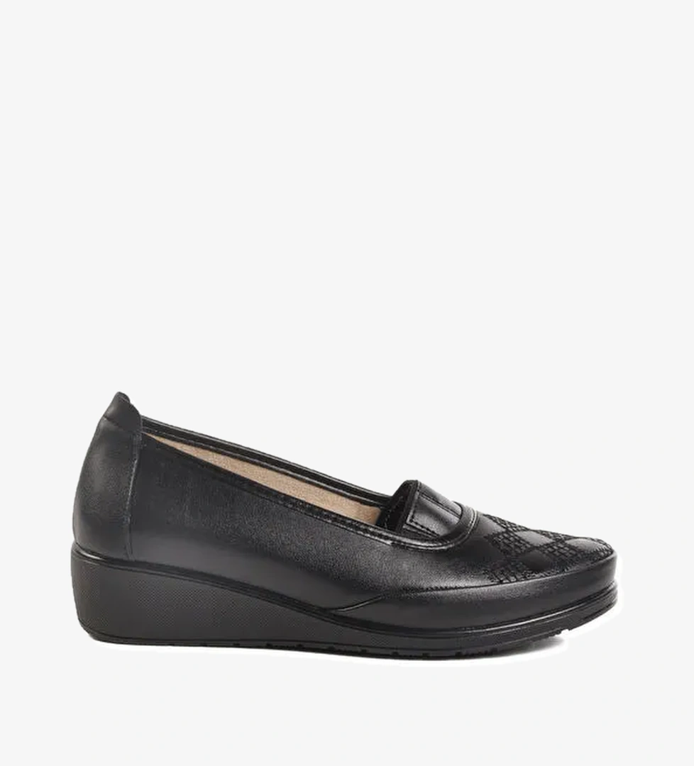 Ayakmod Siyah Jel Taban Anatomik Kadın Casual Ayakkabı 223 Z model görseli