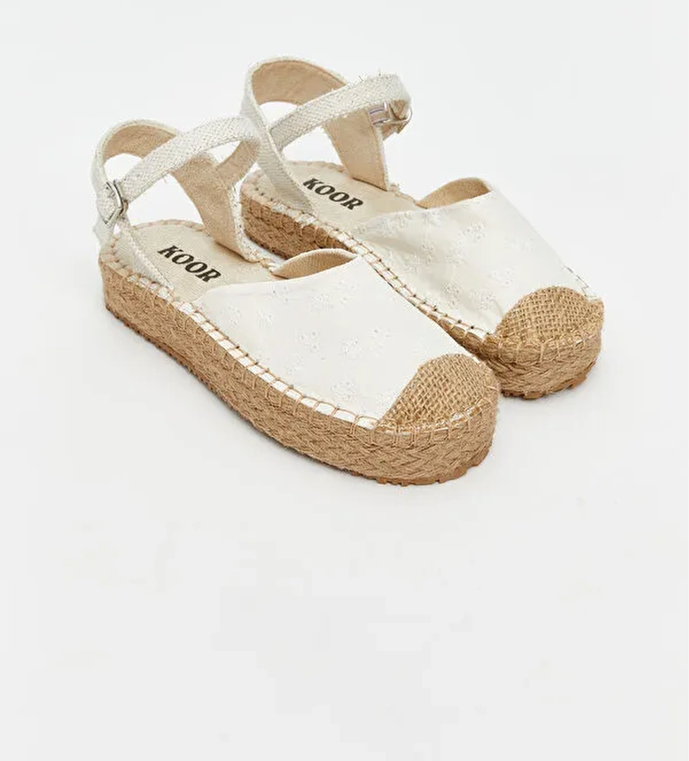 Bilekten Bağlamalı Kız Çocuk Sandalet - Görsel 1