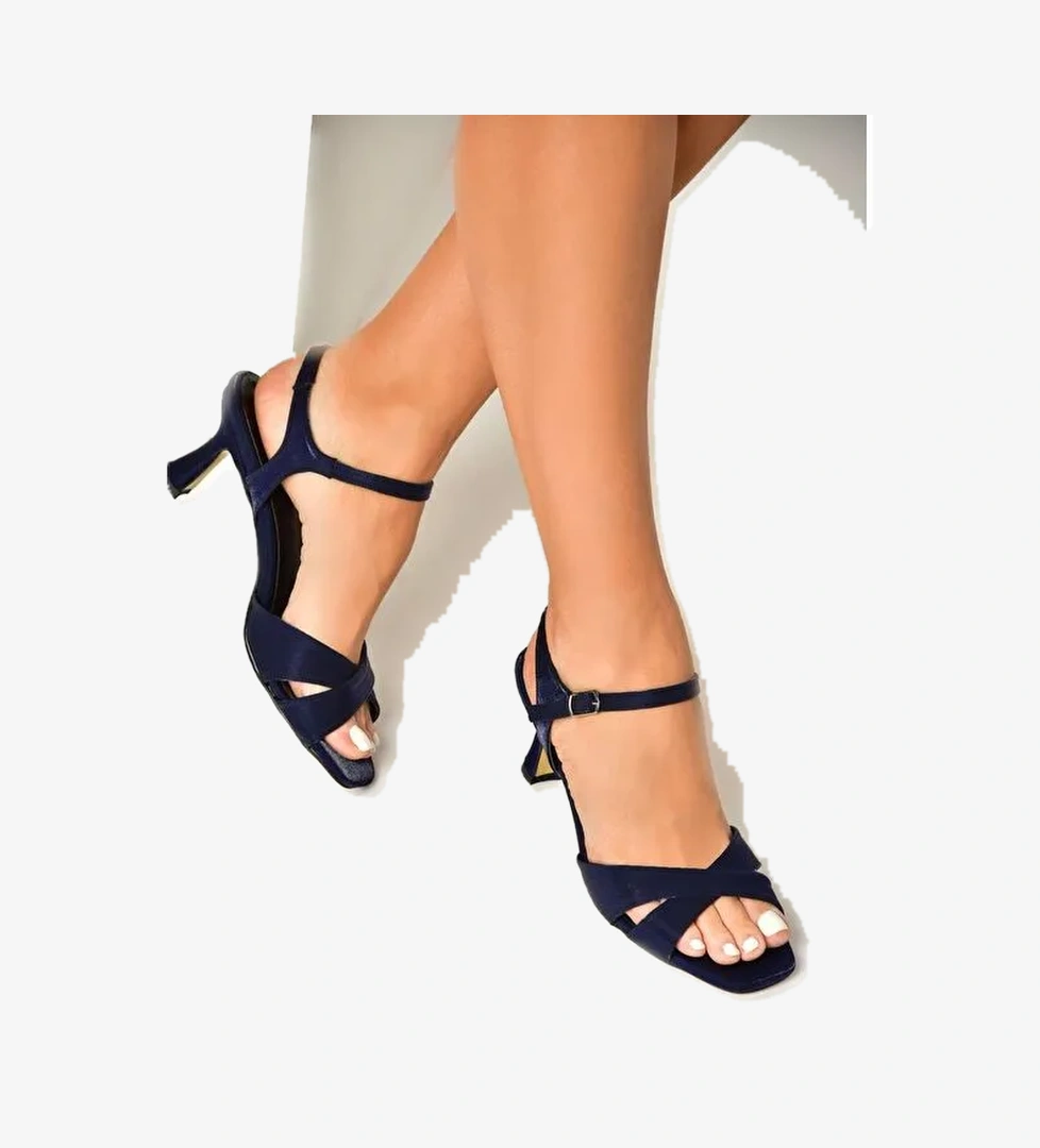 Fox Shoes U5695213 Kadın Topuklu Ayakkabı model görseli