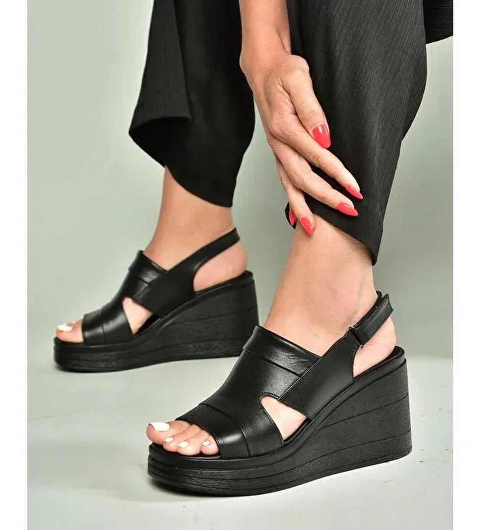 Siyah Kadın Dolgu Topuklu Ayakkabı U5559603 - Görsel 1