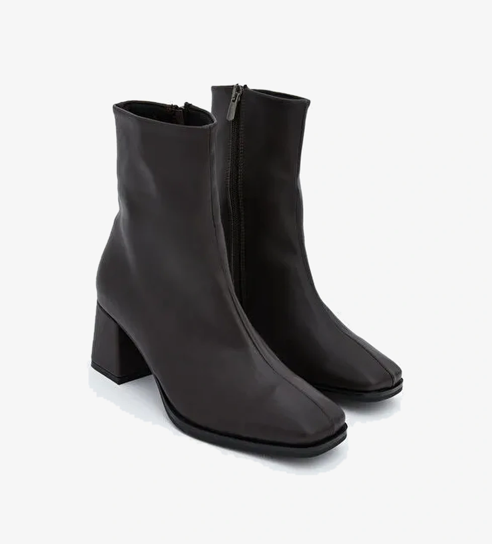 Lcw Steps Deri Görünümlü Kadın Topuklu Bot model görseli