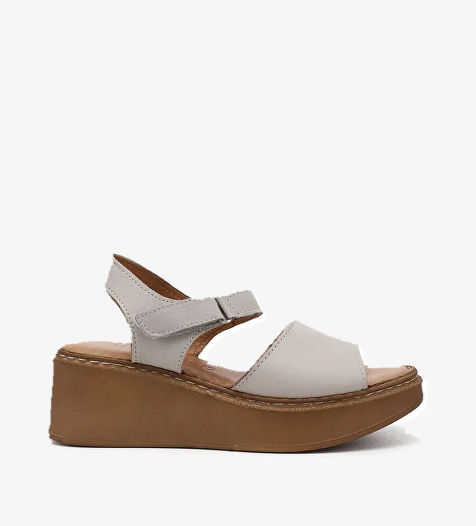 Kadın KREM Dolgu Taban Hakiki Deri Sandalet - Görsel 1