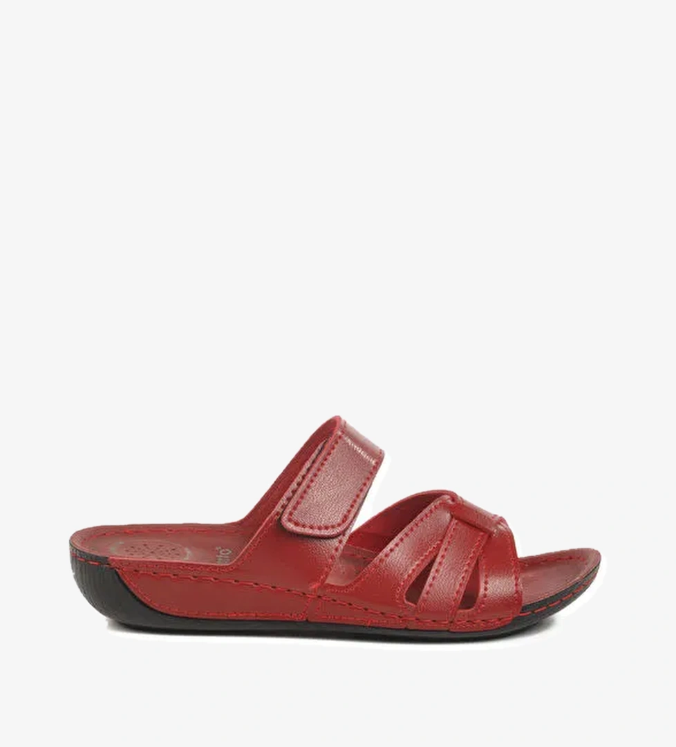 Kırmızı Cırtlı Anatomik Kadın Terlik 16.058 Z