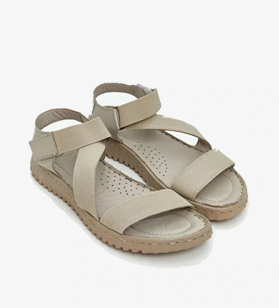 Çapraz Bantlı Kadın Sandalet