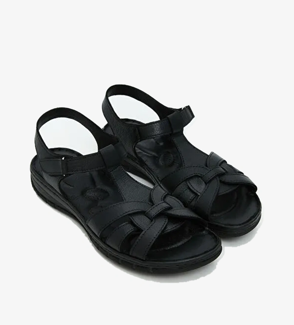 Deri Görünümlü Kadın Sandalet