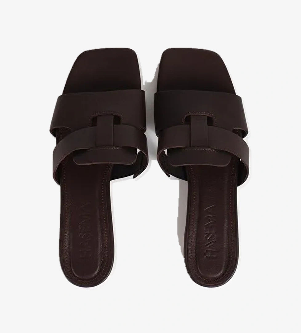 Kadın Deri Kahverengi Terlik 9760