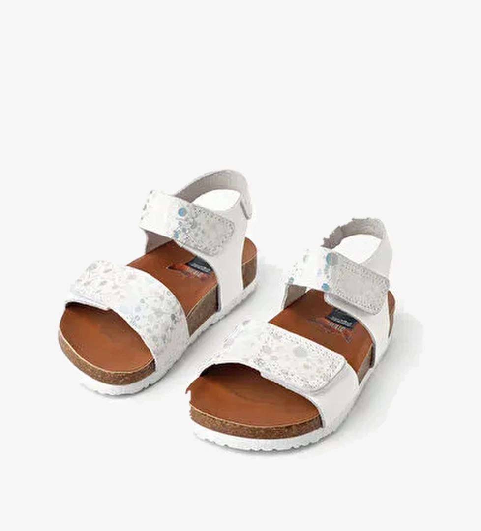 Beyaz Bilekte Şeritli Kız Çocuk Deri Sandalet