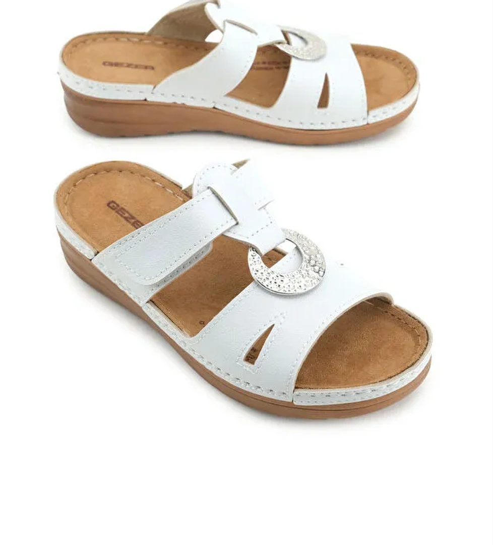 Yazlık Kadın Suni Deri Koleksiyon Cırtlı Ayarlanabilir Terlik