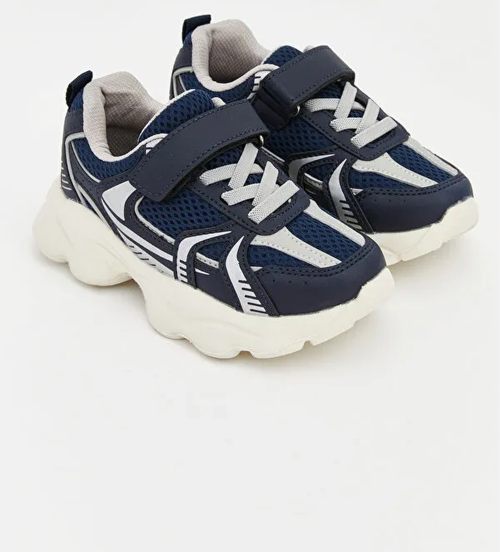 Lcw Steps Bağcık ve Cırt Cırtlı Erkek Bebek Spor Ayakkabı model görseli