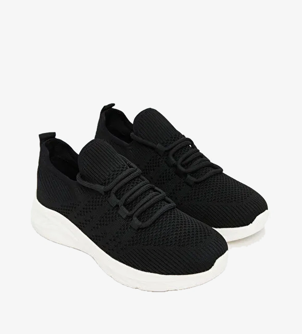 Bağcıklı File Detaylı Kadın Spor Ayakkabı