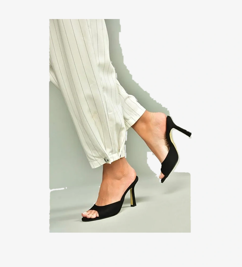 Siyah Kadın Topuklu Ayakkabı U997062804